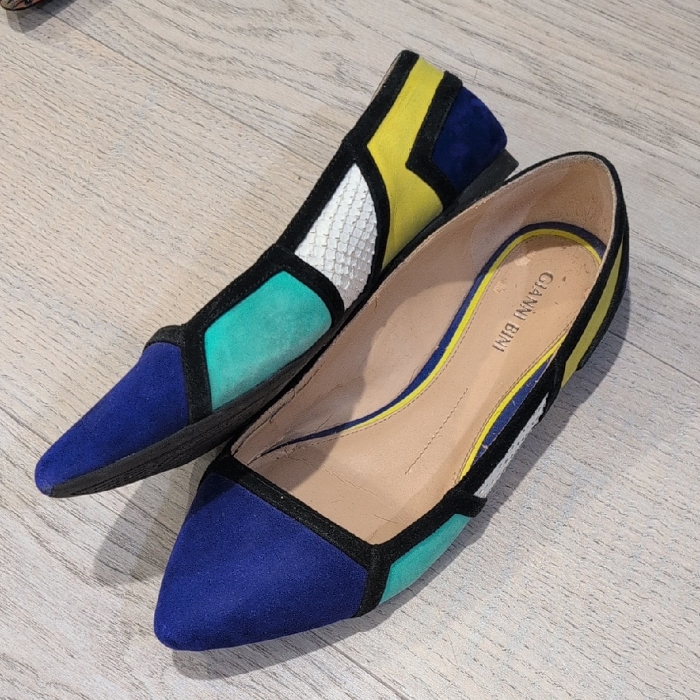 Gianni Bini Blue and Green Flats Size 8